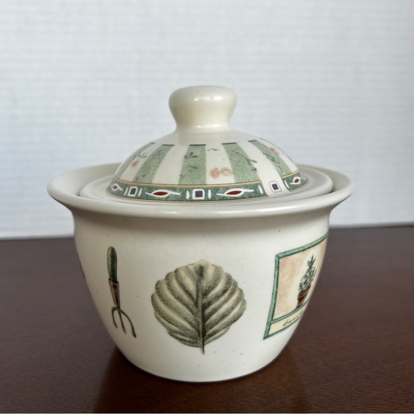 Portfolio by Pfaltzgraff Naturewood Sugar Bowl and Creamer - Picture 11 of 16